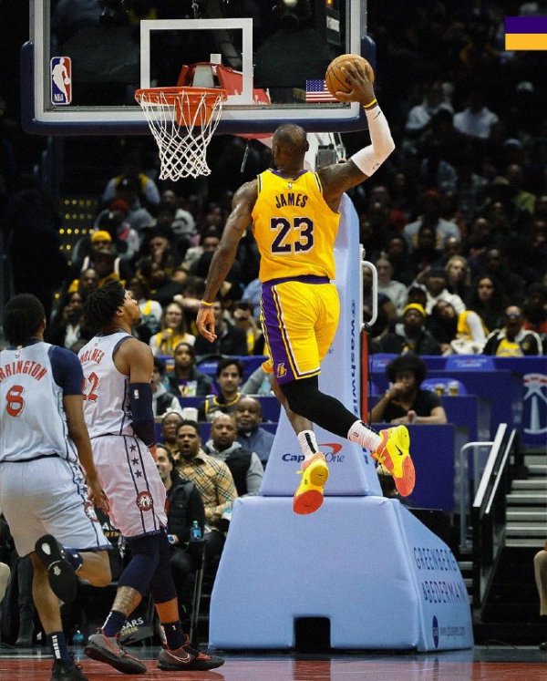 詹姆斯24+11布朗尼5分 湖东谈主大捷送奇才16连败